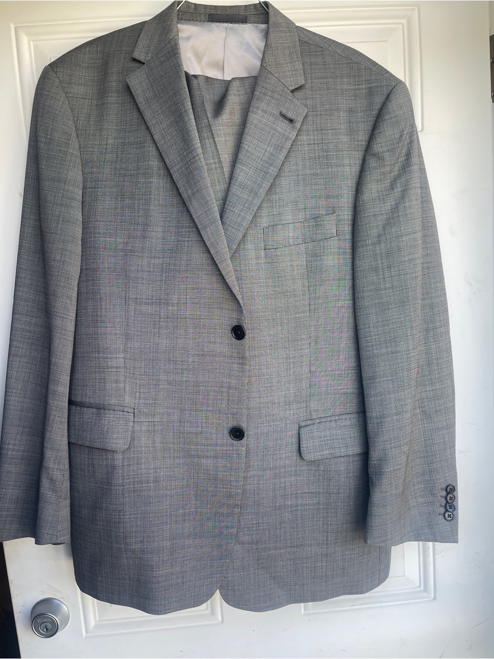 Men's McGuire's 2-Piece Suit (Biella Italian
Fabric) size 44L